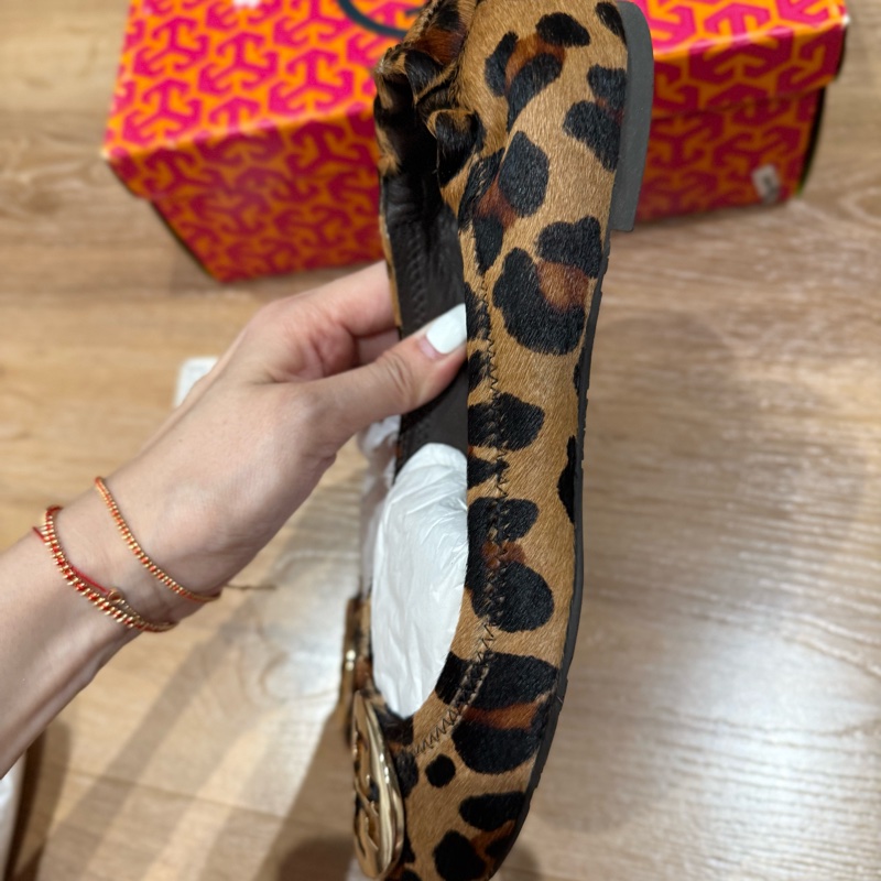 🐆ToryBurch-金牌豹紋毛毛平底鞋REVA-HAIRCALF LEATHER🩷-2