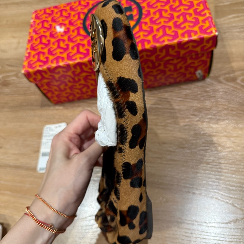 🐆ToryBurch-金牌豹紋毛毛平底鞋REVA-HAIRCALF LEATHER🩷-3