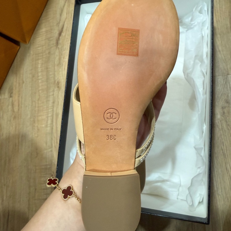 CHANEL 香奈兒涼鞋  尺碼：38碼-1