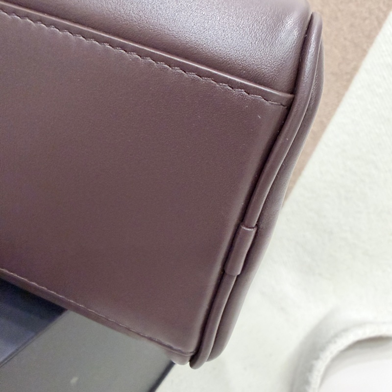 ❤️❤️香奈兒26P春夏包款 全網唯ㄧ 巧克力🍫色保齡球包-12