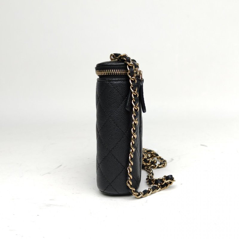 CHANEL 20B煙盒化妝包黑色荔枝牛皮鐳射標金扣菱格紋肩背包-1