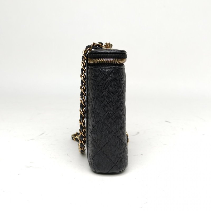 CHANEL 20B煙盒化妝包黑色荔枝牛皮鐳射標金扣菱格紋肩背包-3