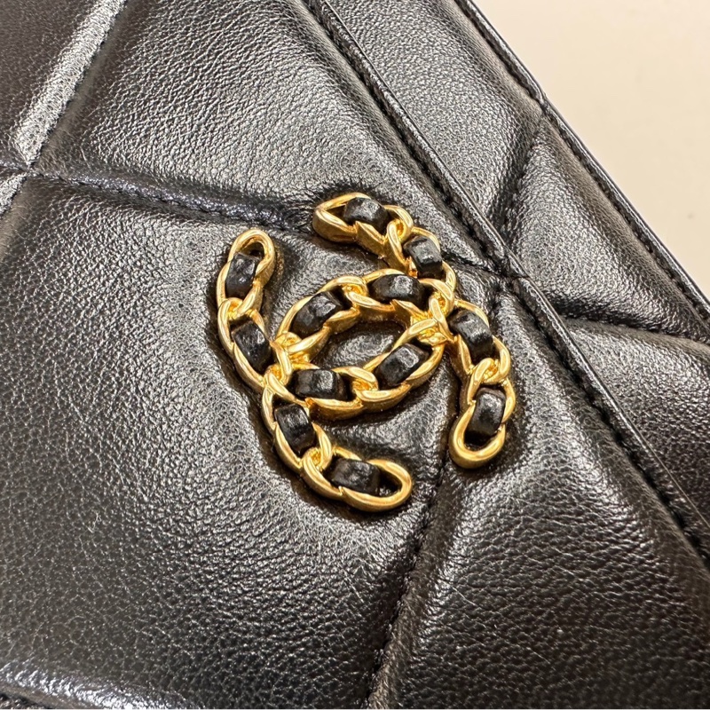 CHANEL|19 經典款WOC-1