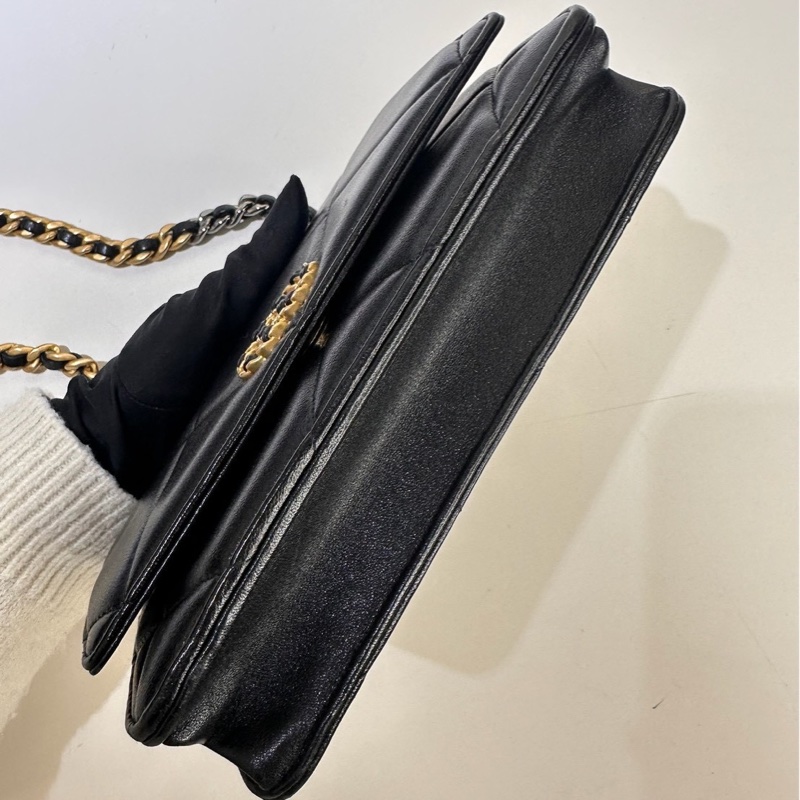CHANEL|19 經典款WOC-2