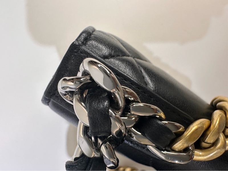 CHANEL|19 經典款WOC-5