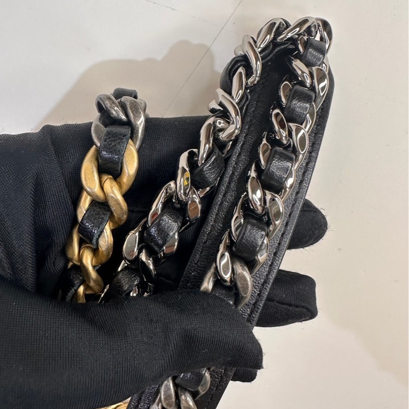CHANEL|19 經典款WOC-9