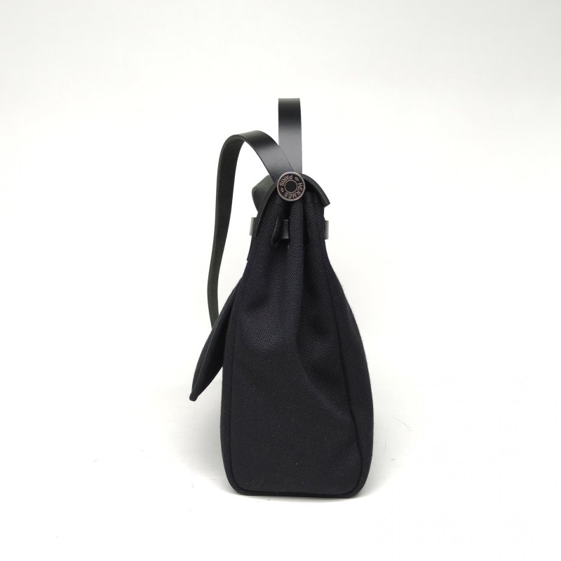 HERMES Herbag31黑色帆布/Hunter牛皮K2025銀扣肩背包-3