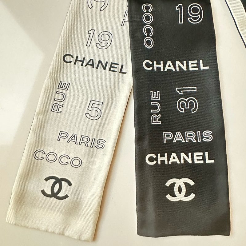Chanel twilly小絲巾 黑白雙面-5