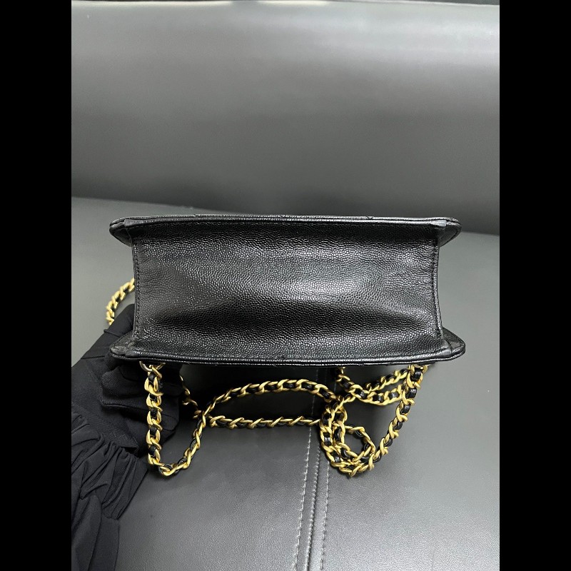 Chanel 23k ado backpack 
黑金荔枝皮-5
