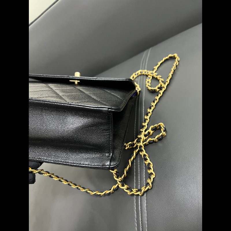 Chanel 23k ado backpack 
黑金荔枝皮-8