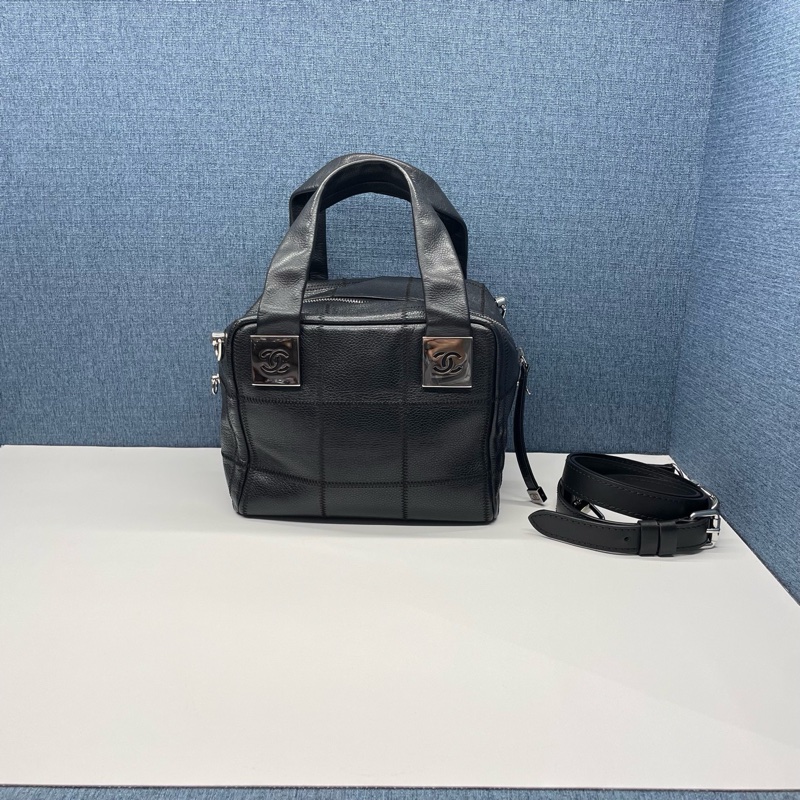Chanel • 黑銀冰格牛皮骰子包-3
