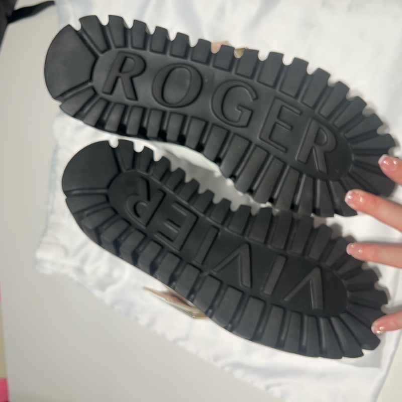 Roger vivier金屬扣樂福鞋 休閒鞋-8