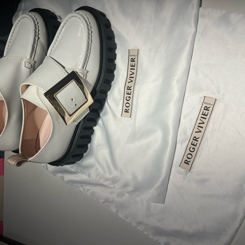 Roger vivier金屬扣樂福鞋 休閒鞋-10