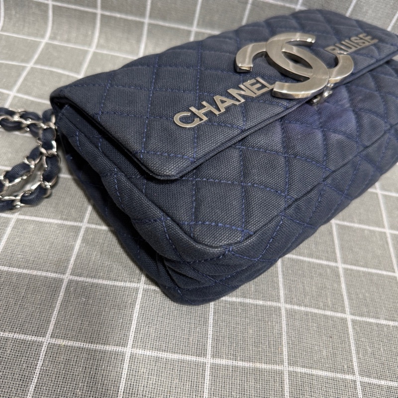 Chanel • 稀有大Logo海軍藍牛仔銀釦Cf 鏈條包 有卡✔️-11