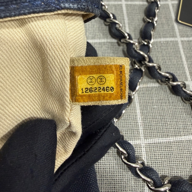 Chanel • 稀有大Logo海軍藍牛仔銀釦Cf 鏈條包 有卡✔️-18
