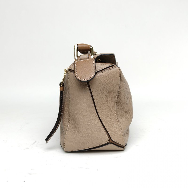 LOEWE Puzzle24幾何包小號灰色牛皮肩背包-3