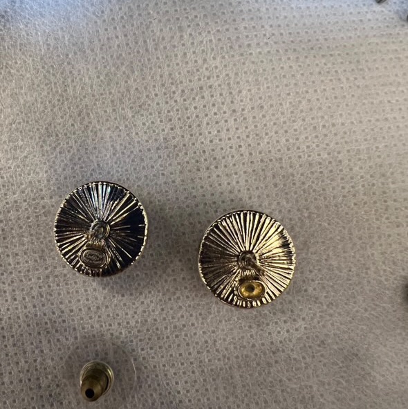 Chnael 黑琺瑯鑲鑽耳環-7