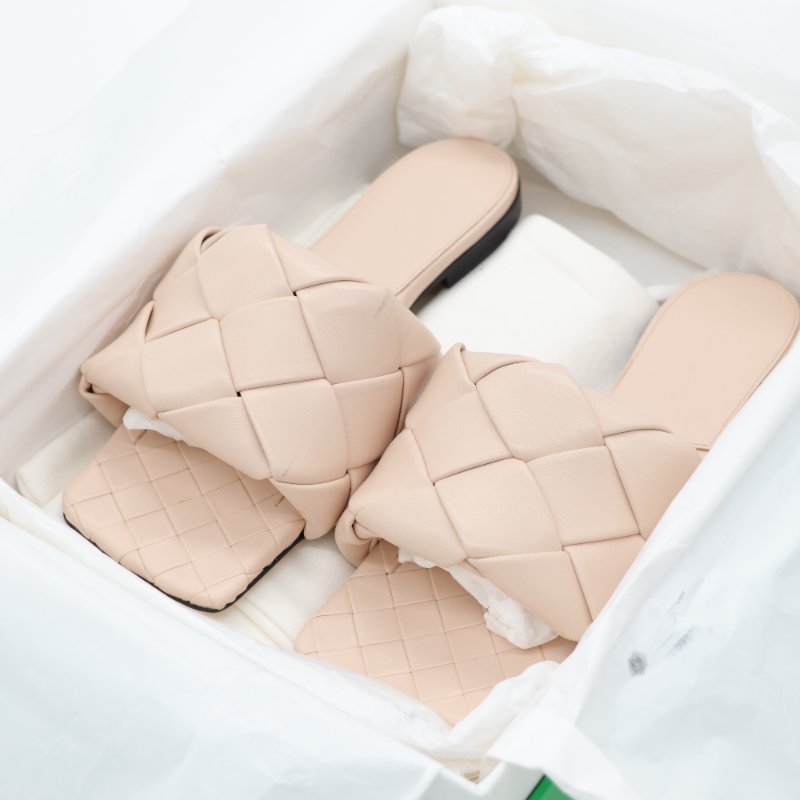 （超級新♥️未穿出門）Bottega Veneta 寶緹嘉 裸粉色 編織牛皮 平底 拖鞋 EU36.5-6