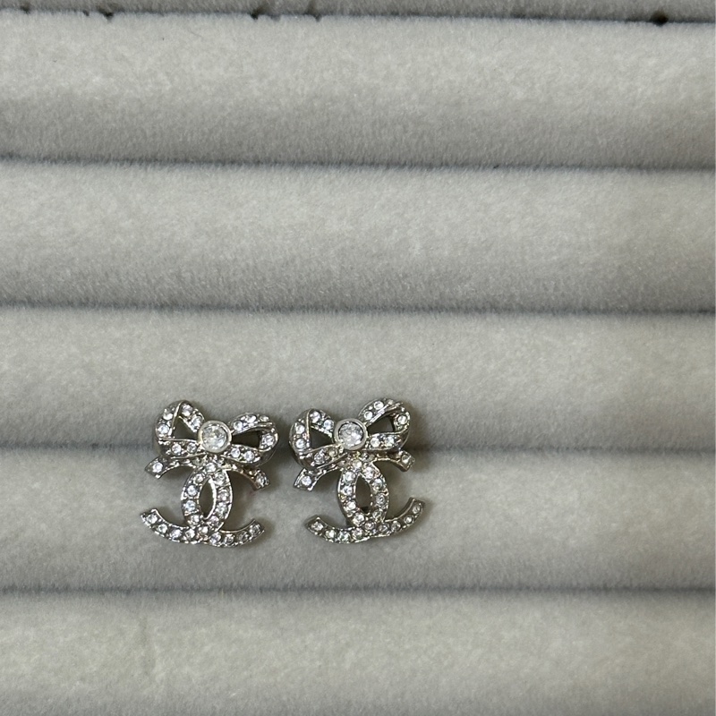 Chanel 蝴蝶結鑽石耳環-0
