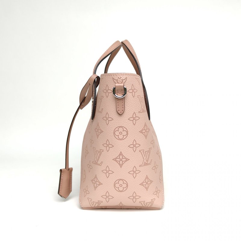 LOUIS VUITTON HINA鏤空LOGO月光女神小號23粉色牛皮銀扣2020肩背包-1