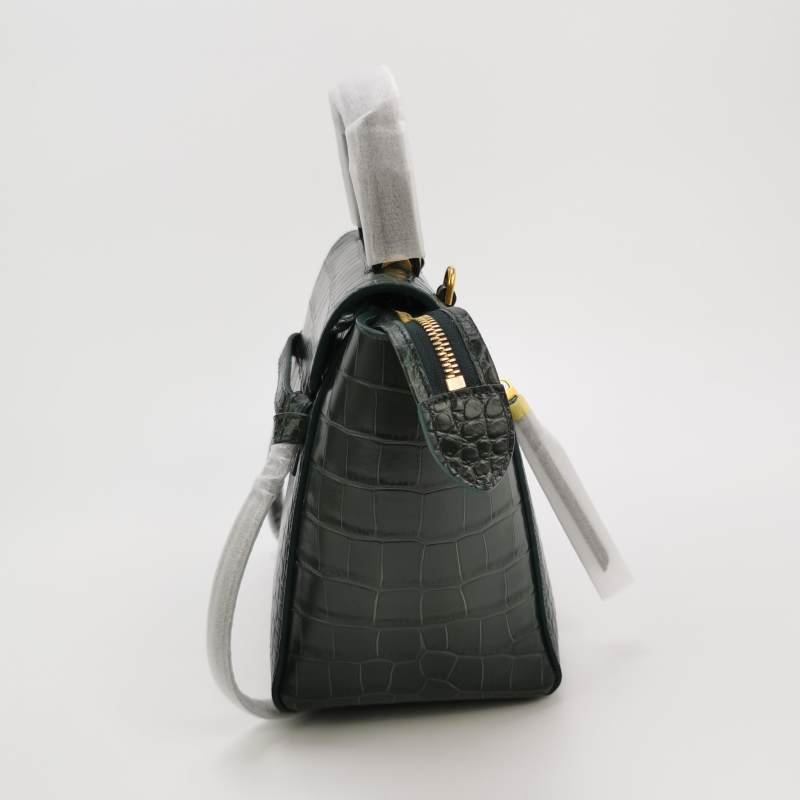 Celine Belt鯰魚包Micro牛皮純色紐結飾帶斜背包單肩包-2