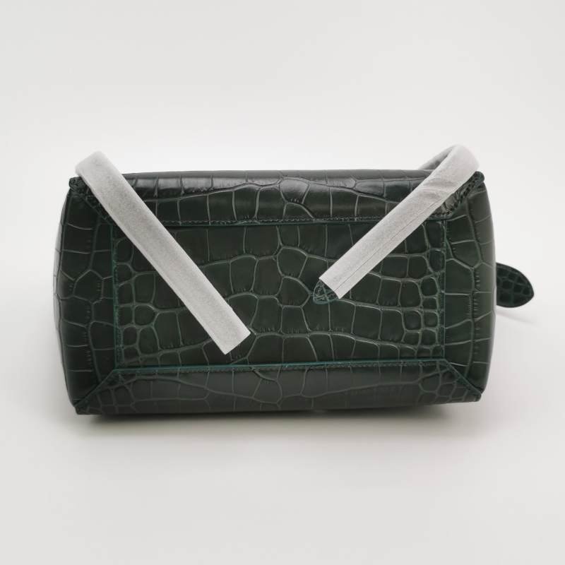 Celine Belt鯰魚包Micro牛皮純色紐結飾帶斜背包單肩包-5