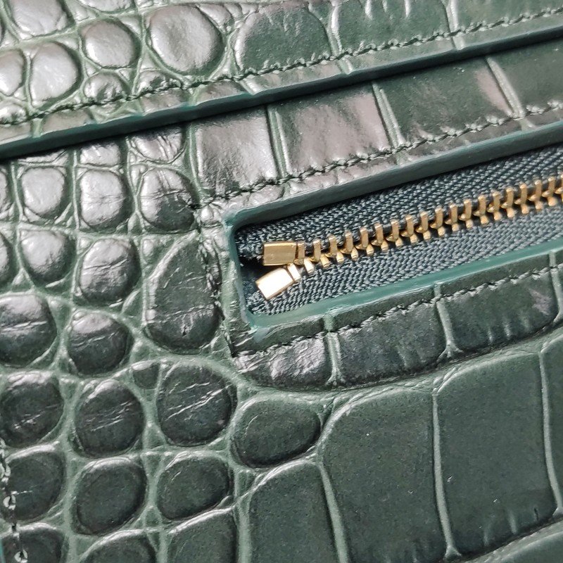 Celine Belt鯰魚包Micro牛皮純色紐結飾帶斜背包單肩包-15