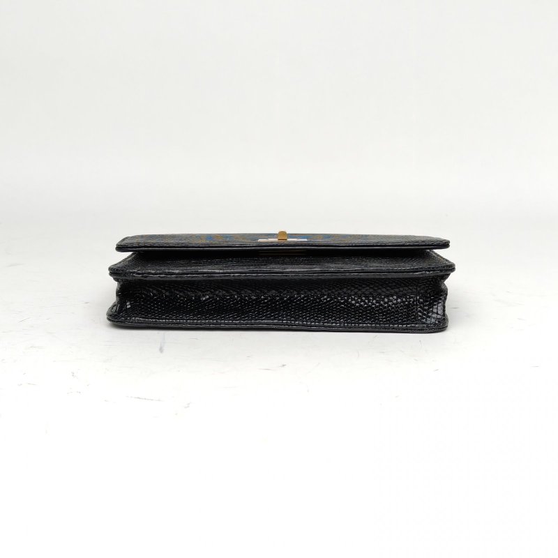 CHANEL 2.55WOC19黑色蜥蜴皮26開金扣肩背包-4