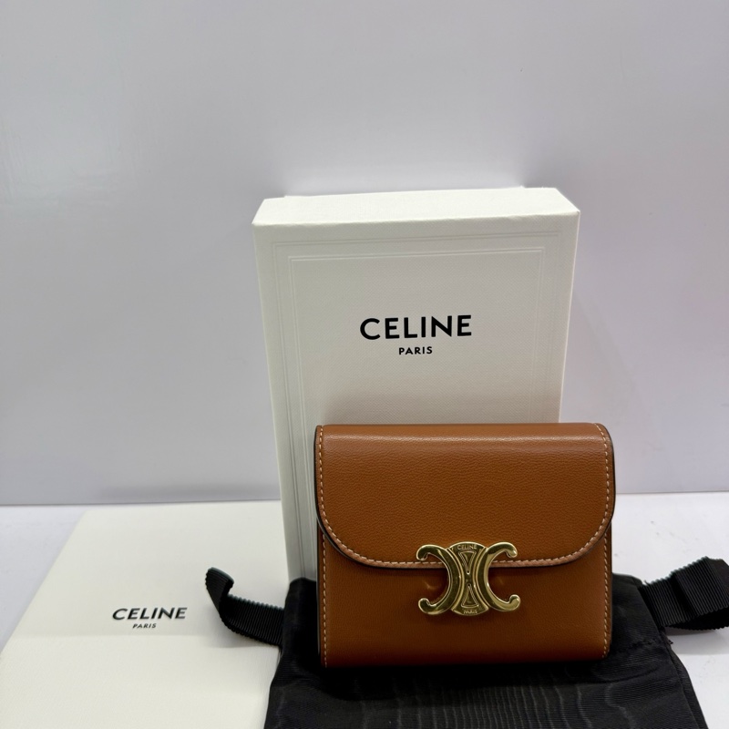 賽琳 CELINE TRIOMPHE 三折棕色短夾 S-AT-4211-2