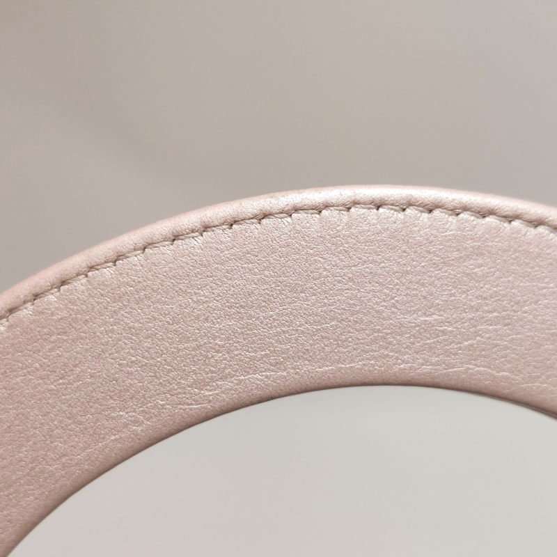 Dior Lady Dior戴妃包款中型羊皮藤格紋字母Logo吊飾單肩包-24