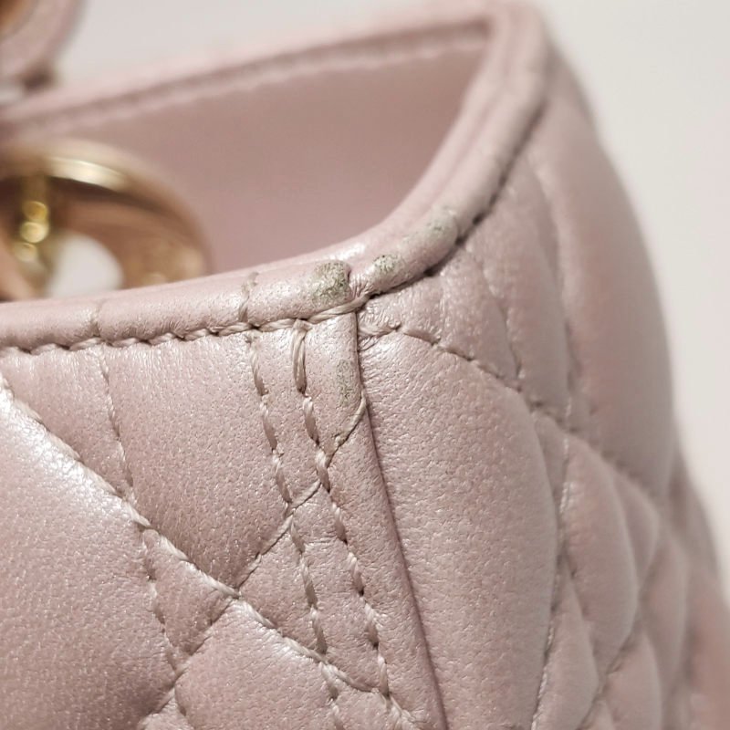 Dior Lady Dior戴妃包款中型羊皮藤格紋字母Logo吊飾單肩包-25