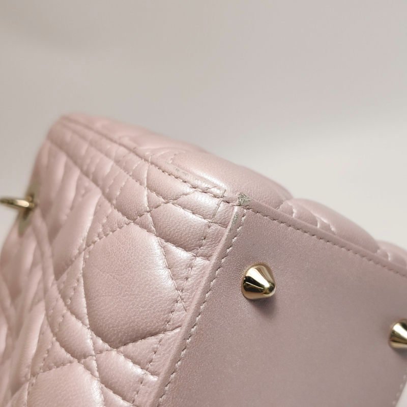 Dior Lady Dior戴妃包款中型羊皮藤格紋字母Logo吊飾單肩包-27