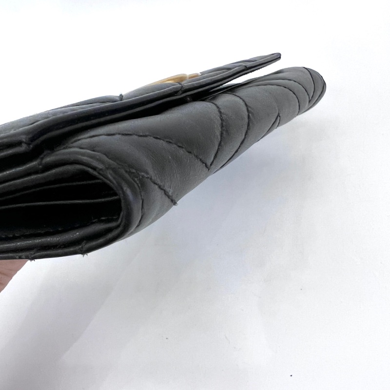 Gucci黑牛皮山型紋霧金釦Marmont下蓋12卡長夾-5