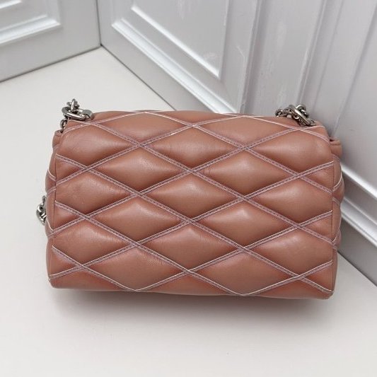 路易威登/Louis Vuitton 藕粉色銀扣扭扭菱格鏈條包-6