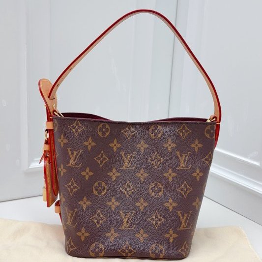 芯片款 路易威登/Louis Vuitton All In BB老花腋下水桶肩背包-5