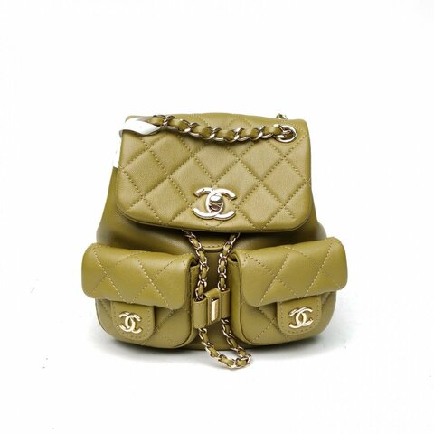 CHANEL Duma抽繩口蓋雙肩包小號橄欖綠荔枝牛皮晶片肩背包