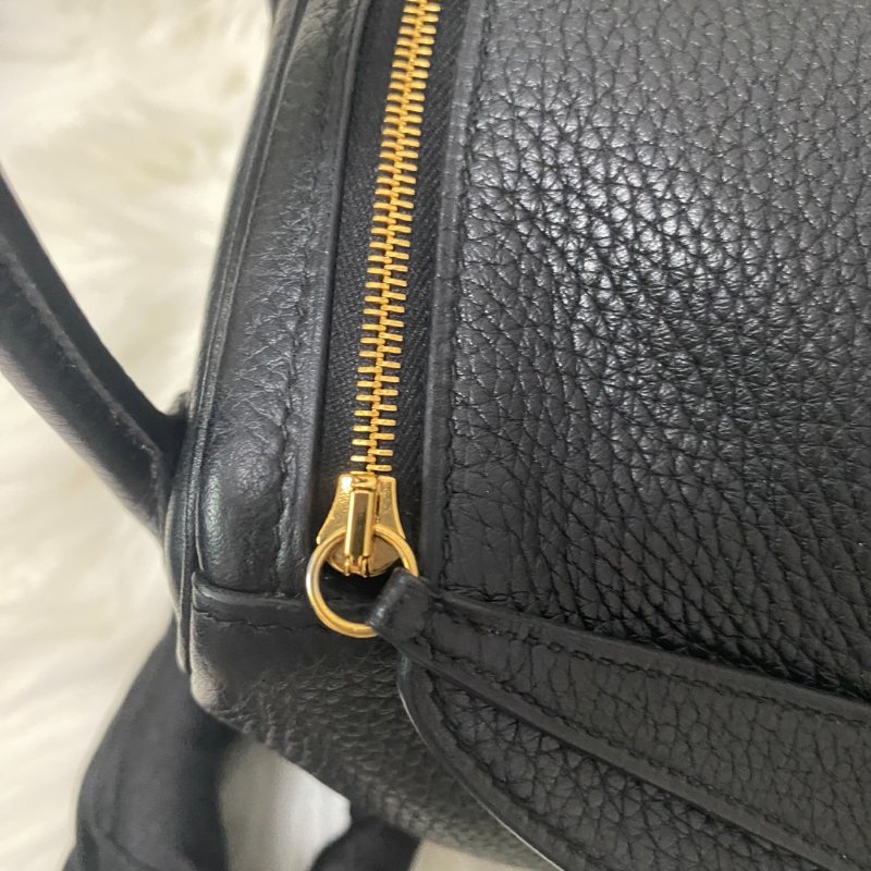 愛馬仕Hermes Lindy26 黑金肩背包-10