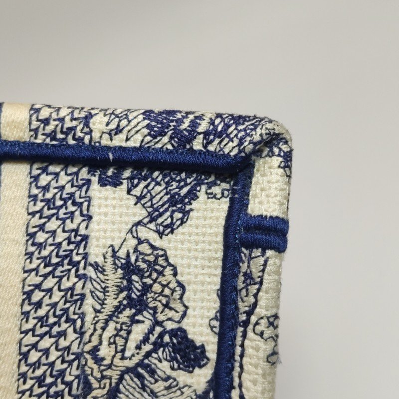Dior Book Tote迷你帆布字母Logo手提包-11