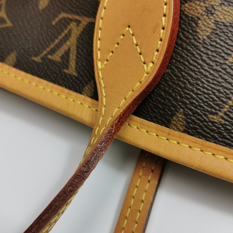 Louis Vuitton (LV) Neverfull中號植鞣革Monogram印花束帶單肩包晶片款-22