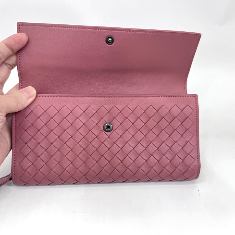 BV乾燥玫瑰粉羊皮下蓋8卡長夾-10