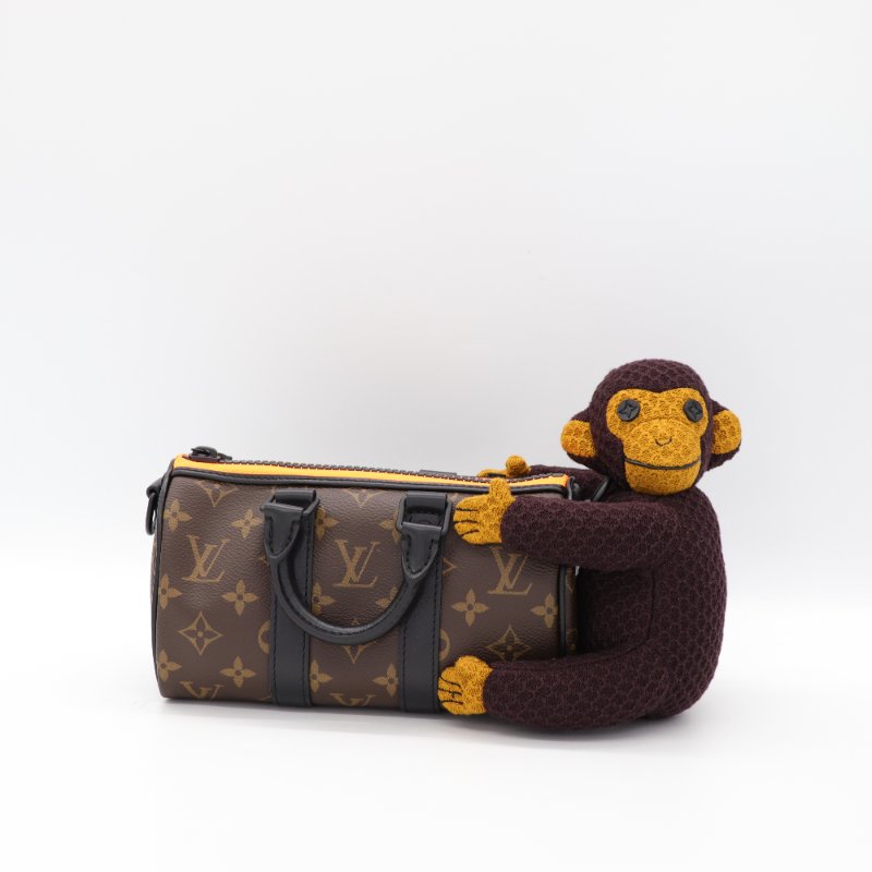 （專櫃 10 萬♥️限量款）Louis Vuitton 路易威登 Monogram 棕色 Keepall  Mini 猴子娃娃 圓筒包 斜挎包 手提包-1