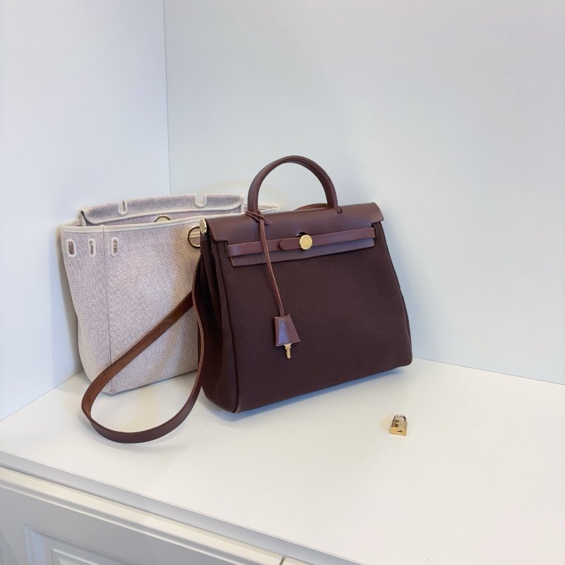 Hermes愛馬仕Herbag31肩背包 稀有棕色皮配金扣-2