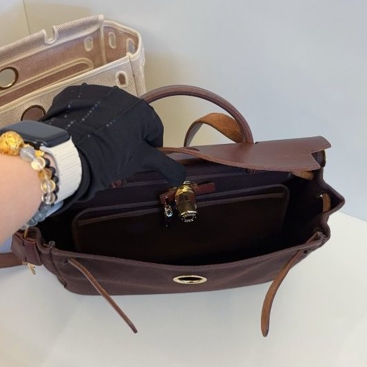 Hermes愛馬仕Herbag31肩背包 稀有棕色皮配金扣-9