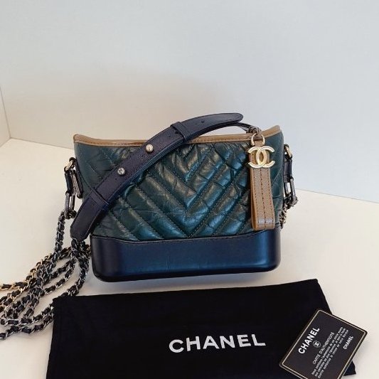 香奈兒/Chanel Gabrielle V紋三色拼色 小號鏈條肩背包-5