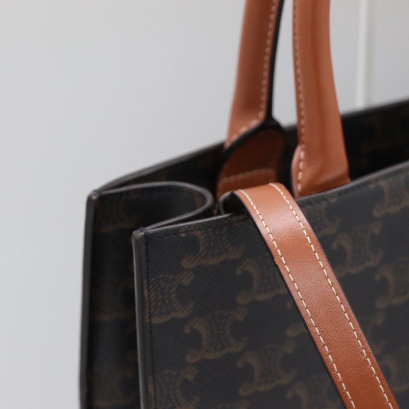 （可以放 A4 紙♥️）Celine 思琳 棕色 Triomphe帆布 Cabas 老花 琴譜包 Vertical Cabas 兩用包-8