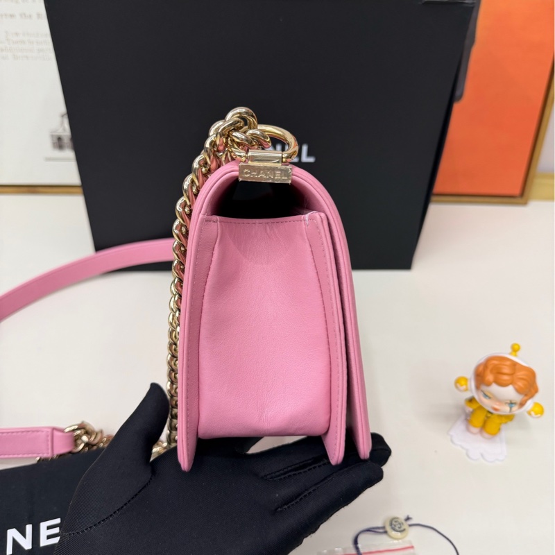 CHANEL香奈兒   22S 春夏Leboy 雙C LOGO V字紋金扣鏈條 荔枝紋小牛皮 芯片款-3