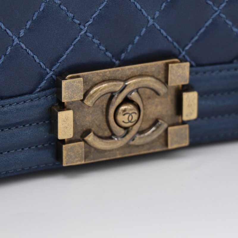 （配件超級齊全♥️）Chanel 香奈兒 LeBoy 中型 25cm 牛蠟皮 復古藍 做舊金釦 鏈條包 斜背包 17 開-12