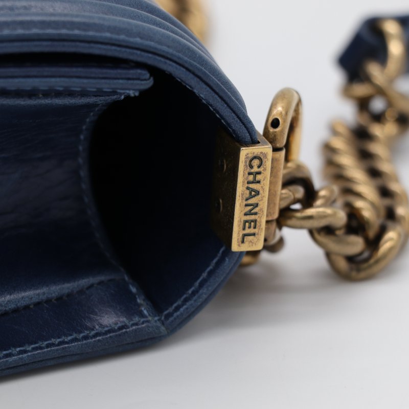 （配件超級齊全♥️）Chanel 香奈兒 LeBoy 中型 25cm 牛蠟皮 復古藍 做舊金釦 鏈條包 斜背包 17 開-13