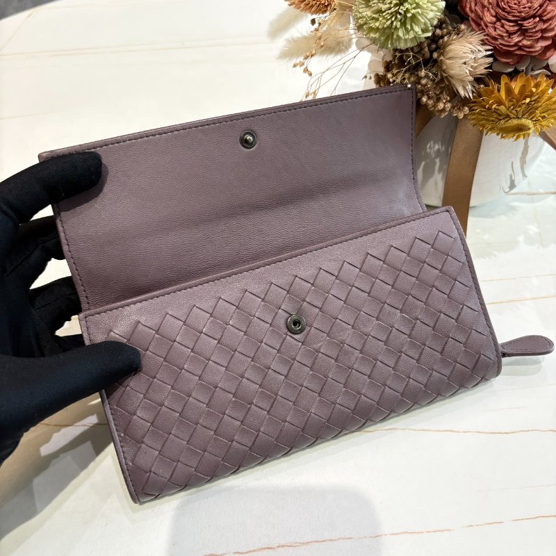 *SHIHNA名牌精品* BOTTEGA VENETA 藕紫羊皮編織長夾-2