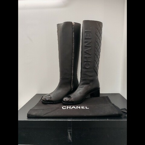 Chanel boot 全新有盒
